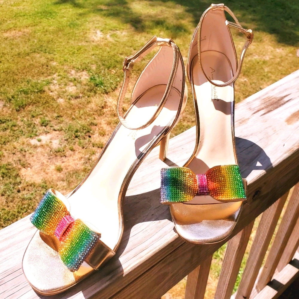 LAST CHANCE🥳 $25🌼 STUNNING✨ Rhinestone Bow Sandals, Total Bling NWT